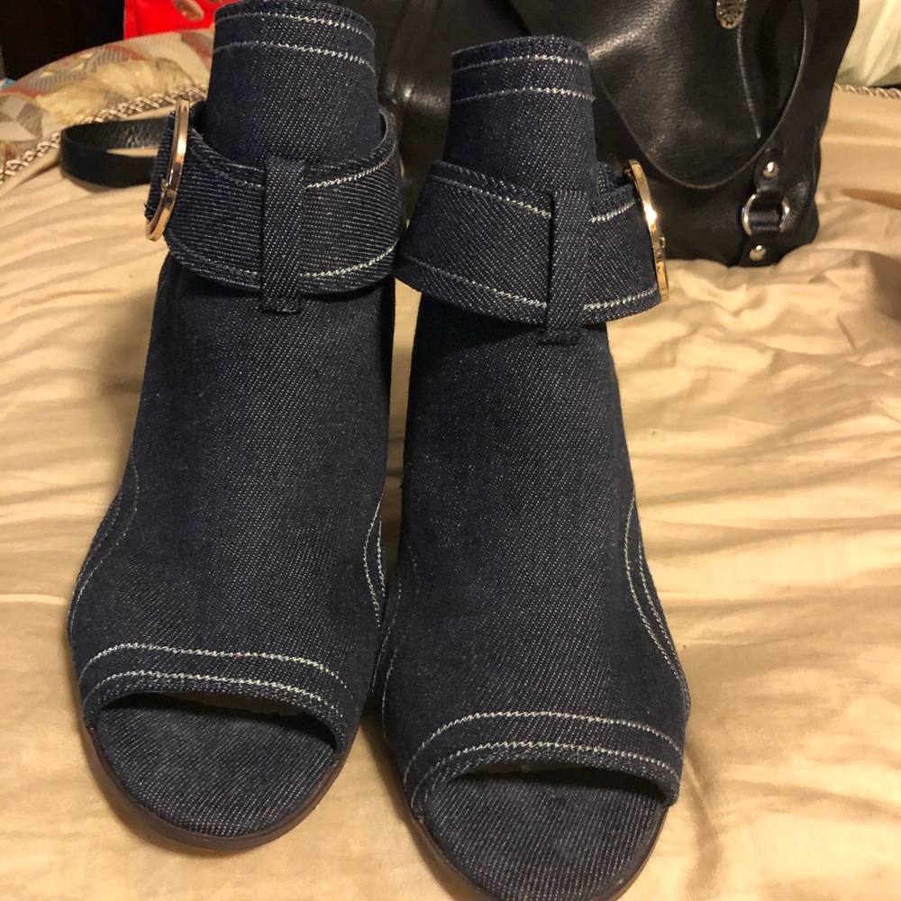 Fashionable Denim Sandal
